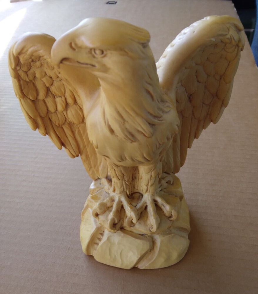 Vtg Resin Sculpture of Eagle By Italian Artist A. Giannelli  very nice 8