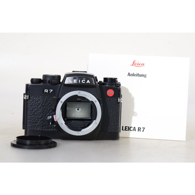Leica R7 Black Camera - SLR Camera R 7 - Body - Case 10068