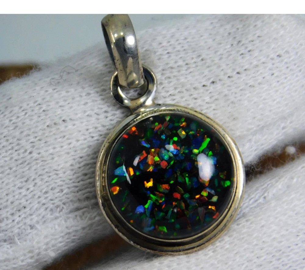 15.30 Ct Natural Aurora Opal Pendant 925 Silver Handmade Jewelry Gemstone