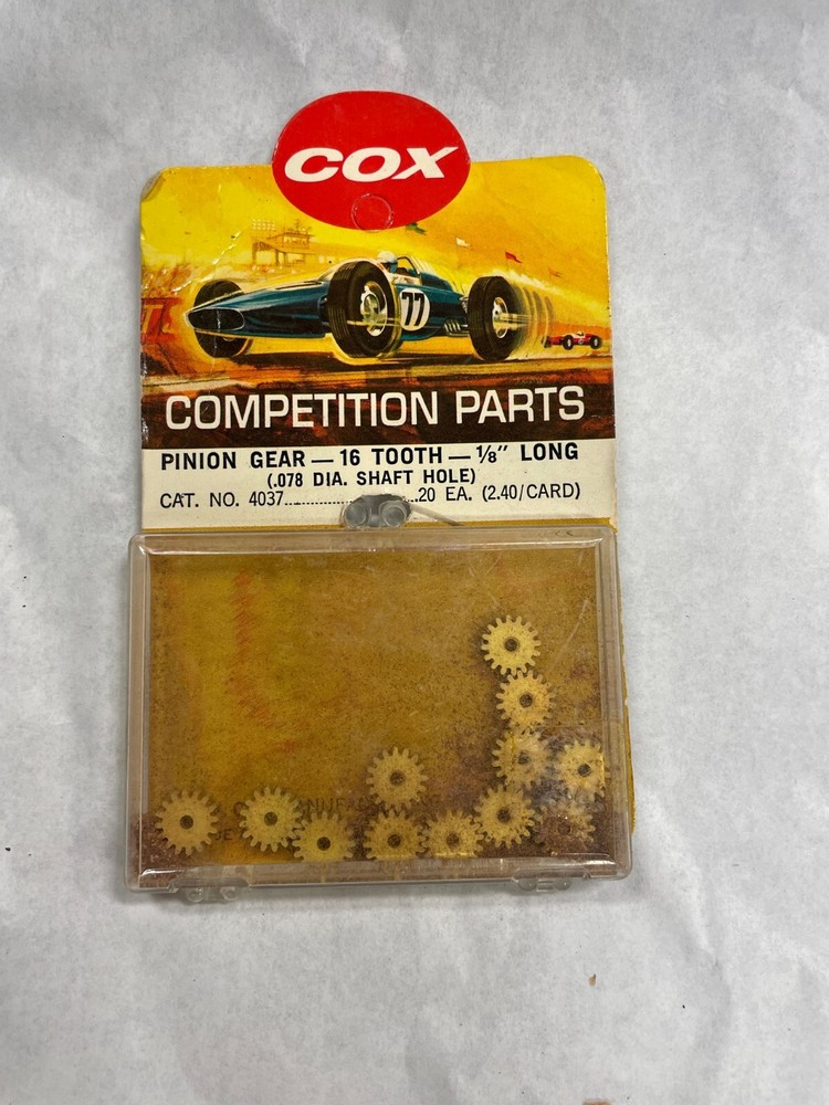 NOS Vintage COX 4037 Slot Car pinion gear 16 tooth  NEW IN BLISTER PACK NOS