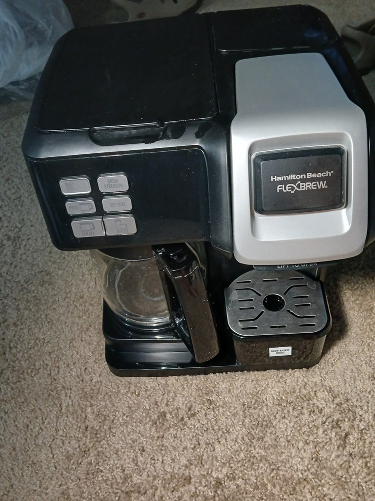 Hamilton Beach 49976 FlexBrew Trio 2-Way Single Serve Coffee Maker Preowned