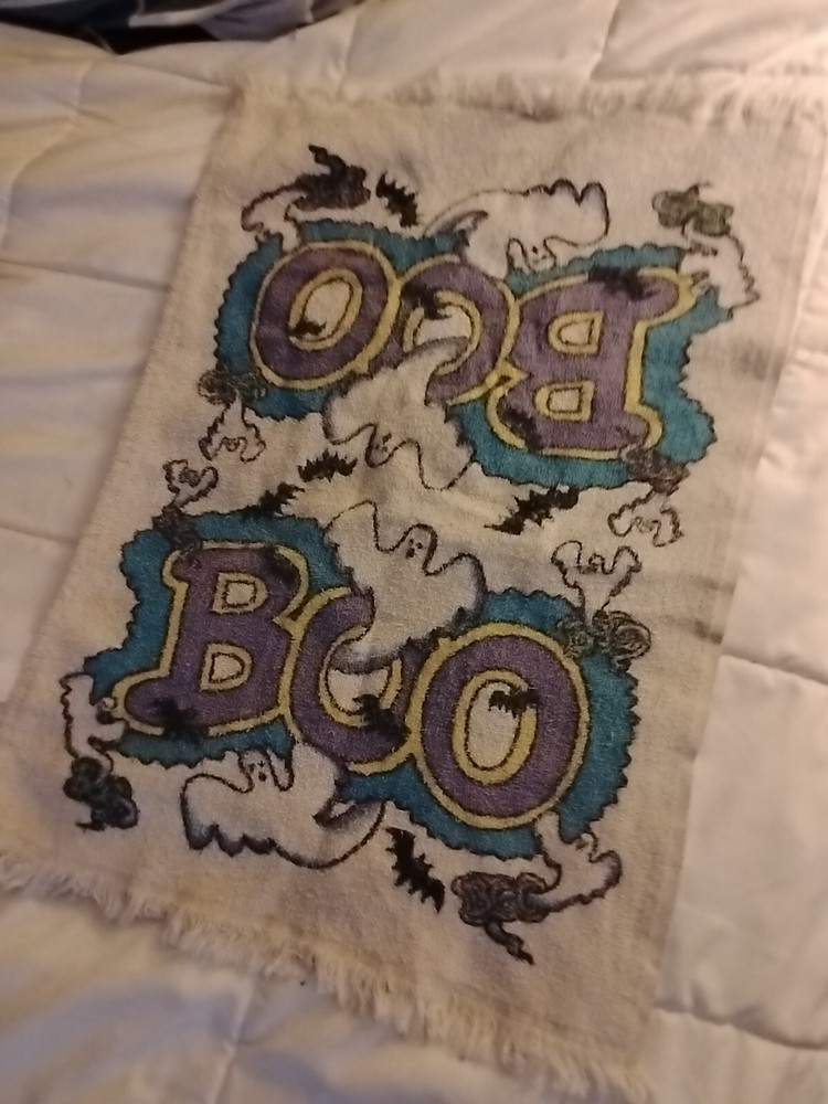 Vintage Halloween Kitchen Hand Towel BATS AND GHOSTS....BOO!!!!