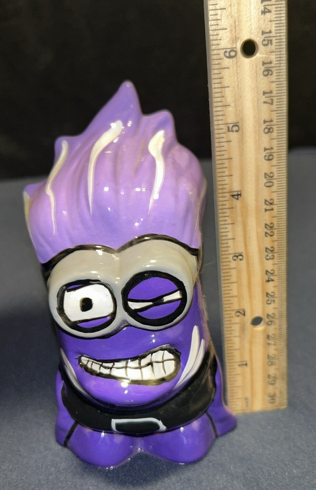 Disney/Pixar Evil Minion, Coin Bank OOP, Rare, Purple 5.75” Tall Minions