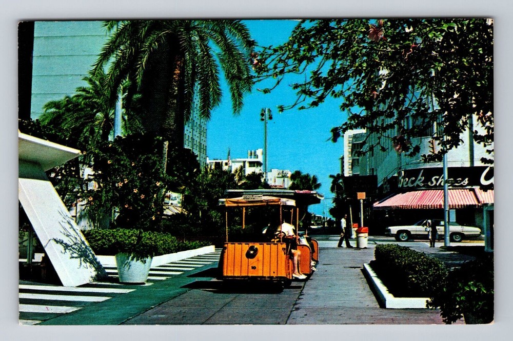 Miami Beach FL-Florida, Tram Cars, Lincoln Road Mall, Souvenir Vintage Postcard
