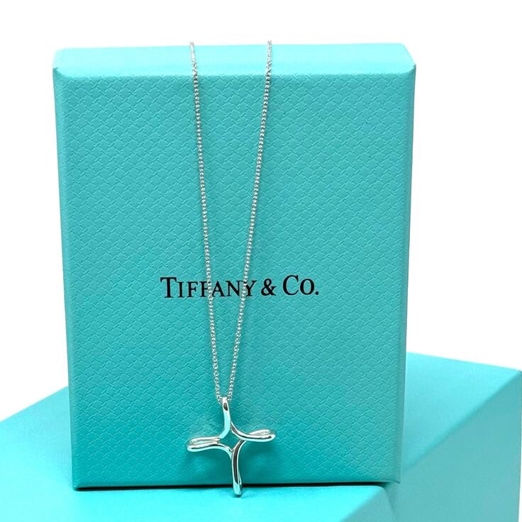 Tiffany & Co 16