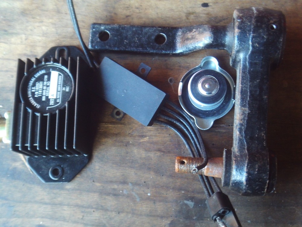 Lot of customer-returned HMMWVs sold as-is in bulk-image