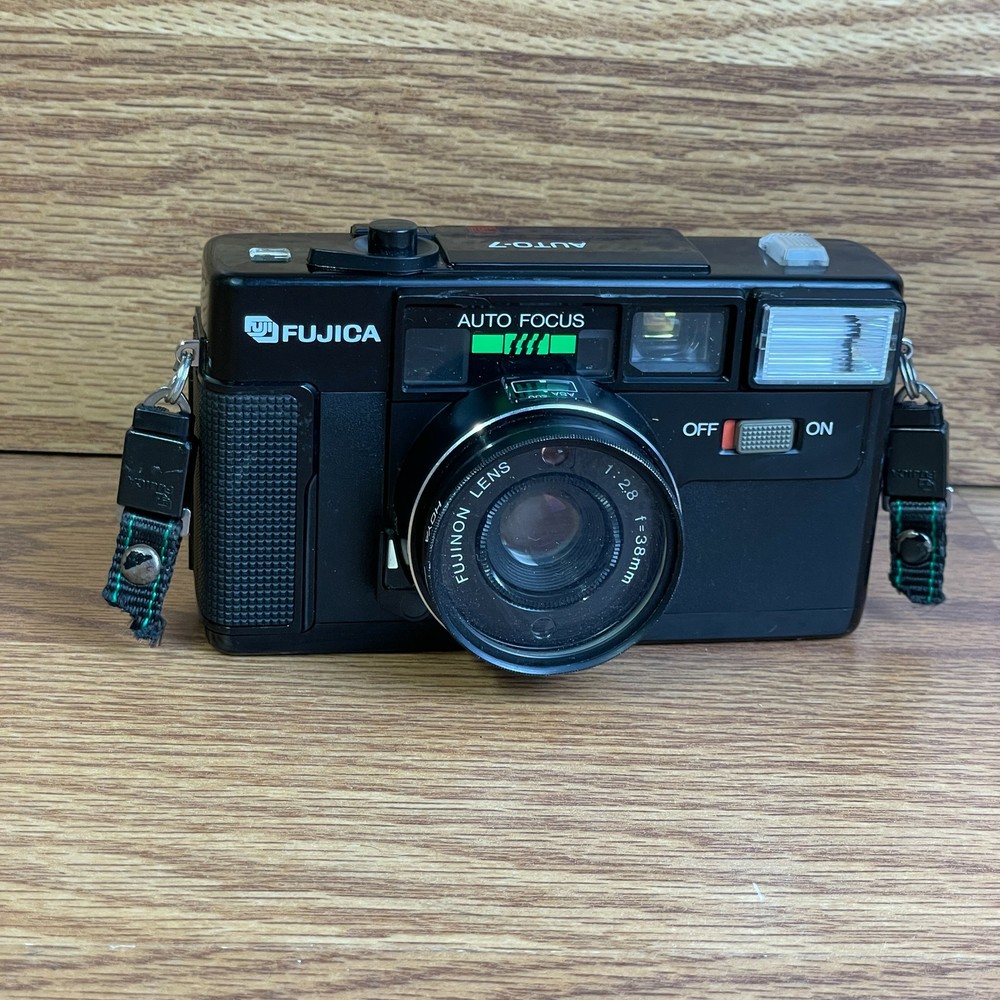 Fujica Auto-7 Black 38mm Auto Focus Point and Shoot Camera For Parts or Repair