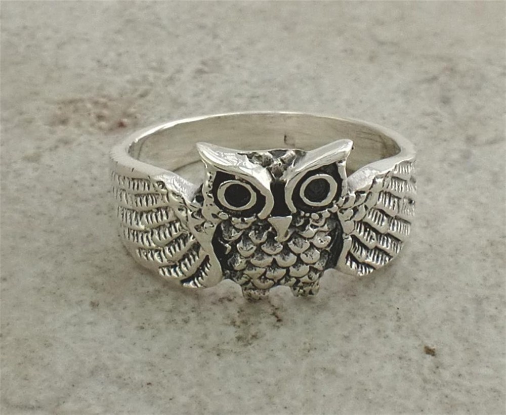 Sterling Silver Detailed Owl Ring Size 8 Style R1815