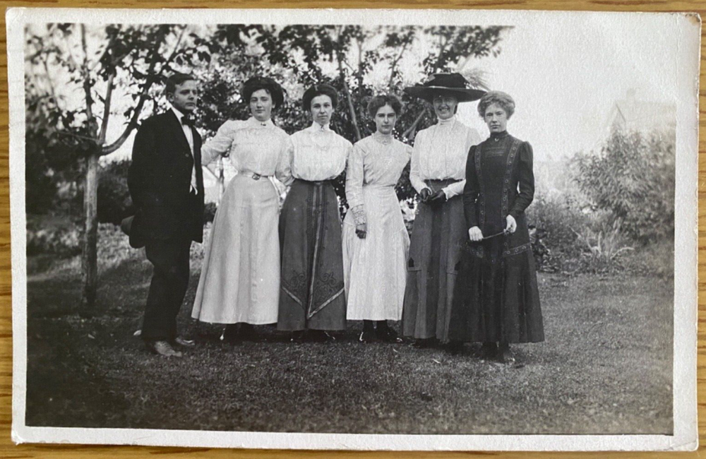 1910 RPPC - SPOKANE, WASHINGTON antique real photo postcard GROUP OF SIX FRIENDS