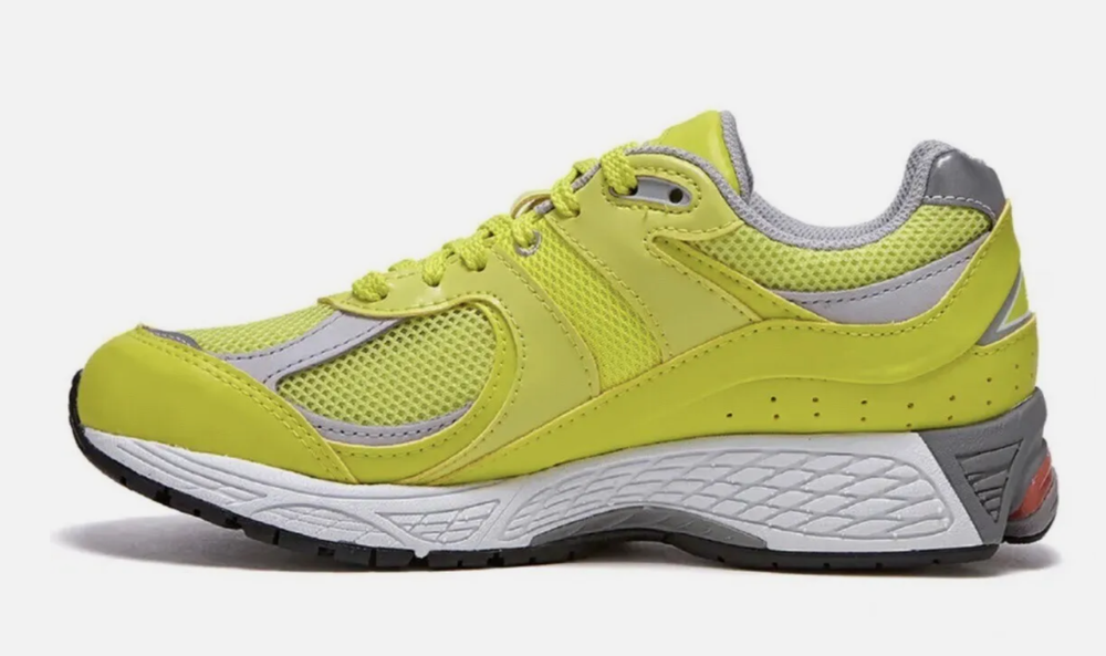 New Balance 2002R SULPHUR YELLOW  SIZE 10.5 - NEW WITH BOX