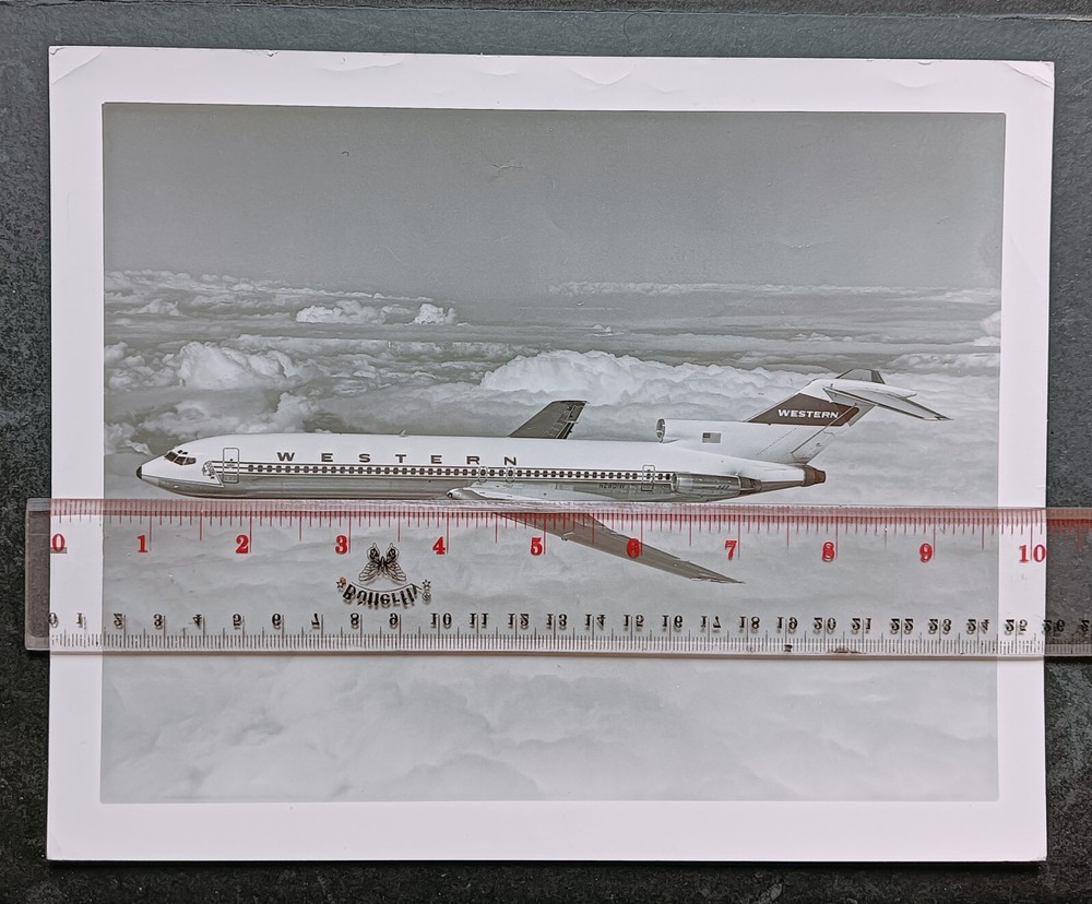 Western Airlines 727 N2801W, old Boeing News Bureau captioned photo 8x10