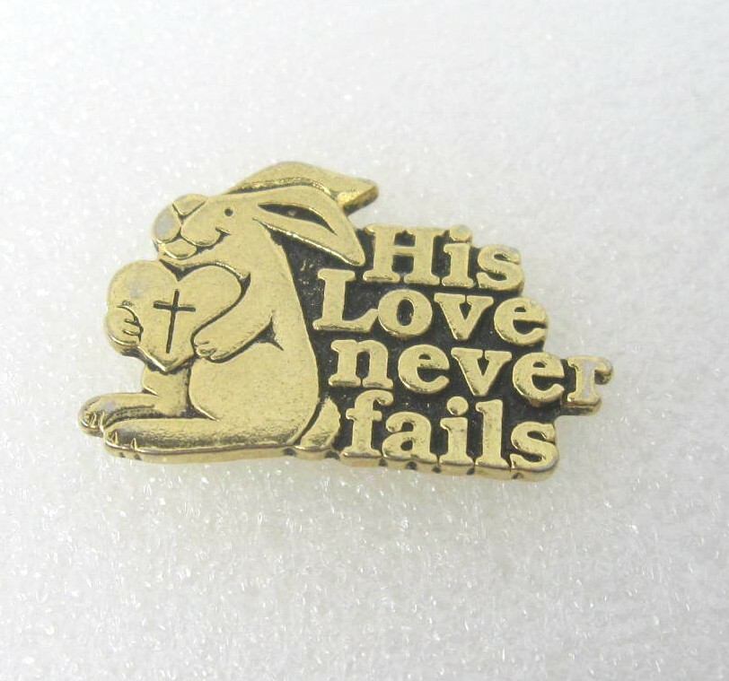 His Love Never Fails Rabbit Hearts Lapel Pin (A767)
