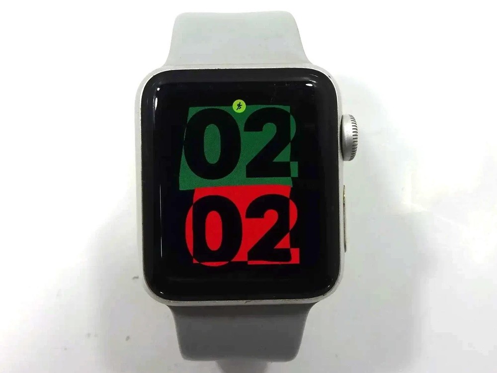 Apple Watch Series 3 GPS 38mm Silver Aluminum Case A1858