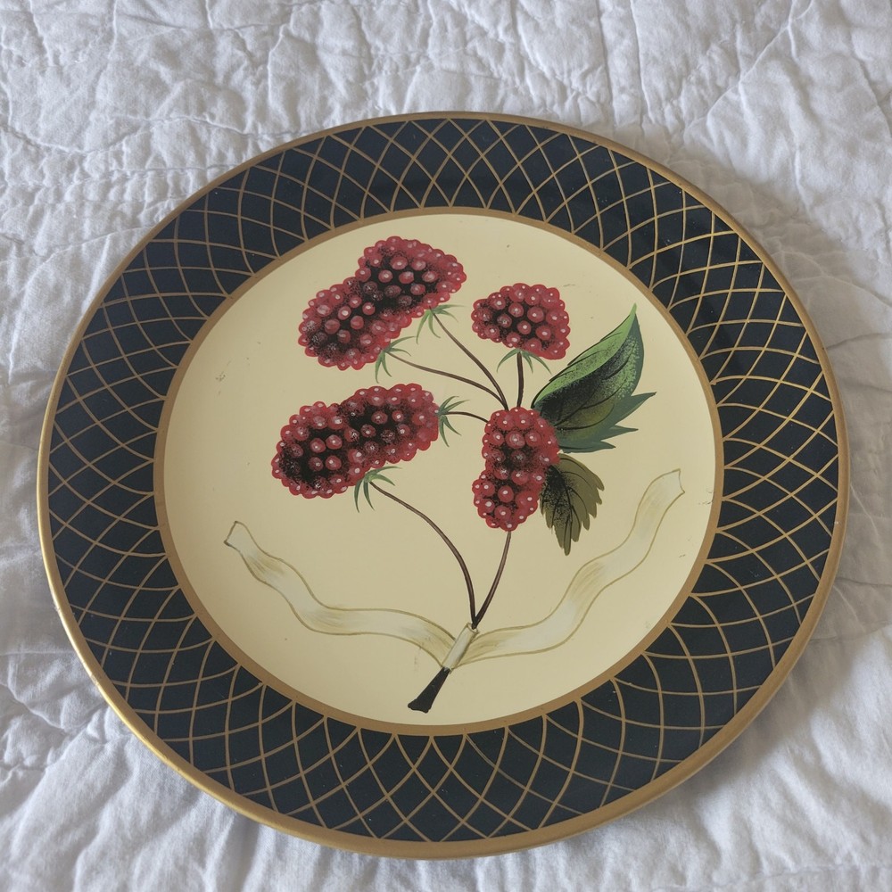 Raymond Waites Decorative Wall Plates by Toro Trading Co in Raspberry