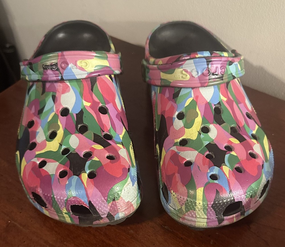 Classic Crocs Black Bass Bubble Block Clogs Size M 11