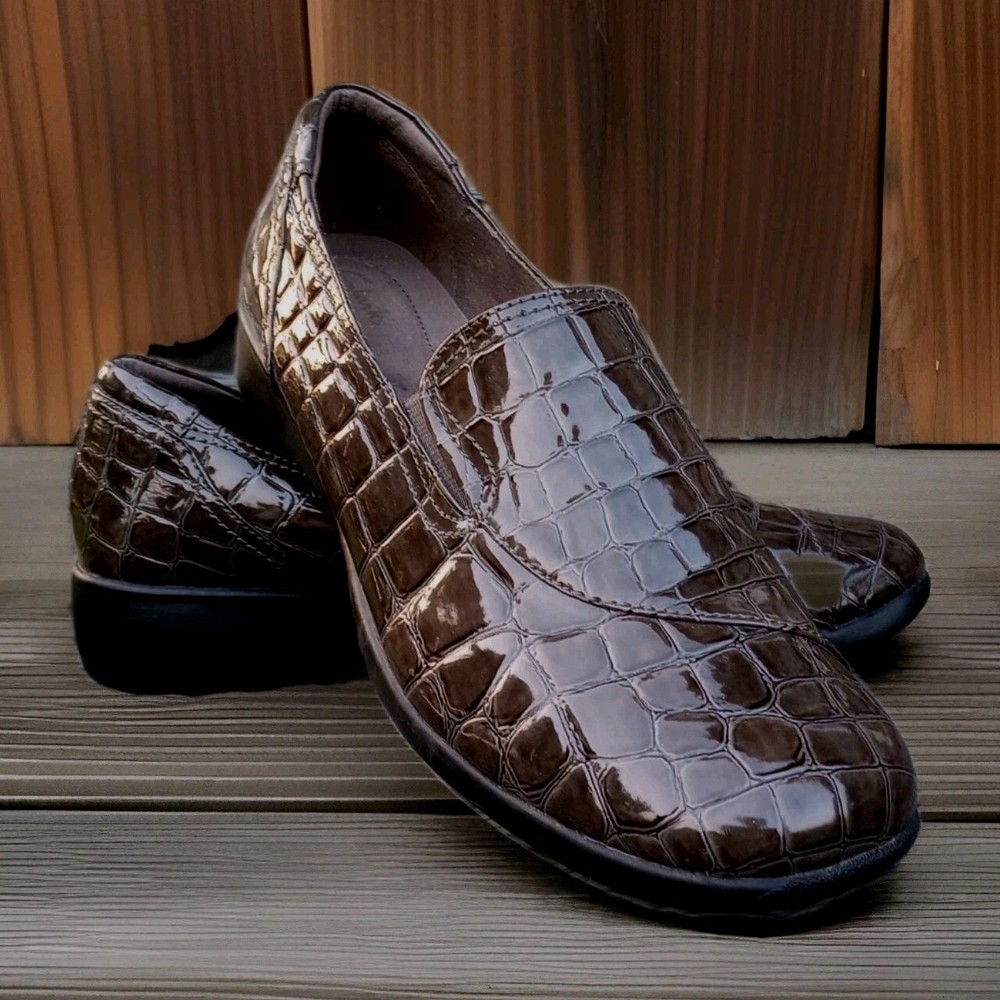 Clarks Bendables May Poppy Womens Size 10 M Brown Croc Print Slip On Loafers