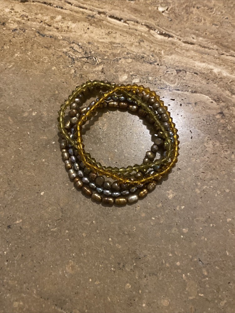 Stretch beaded bracelets X5 Includes Gift Bag
