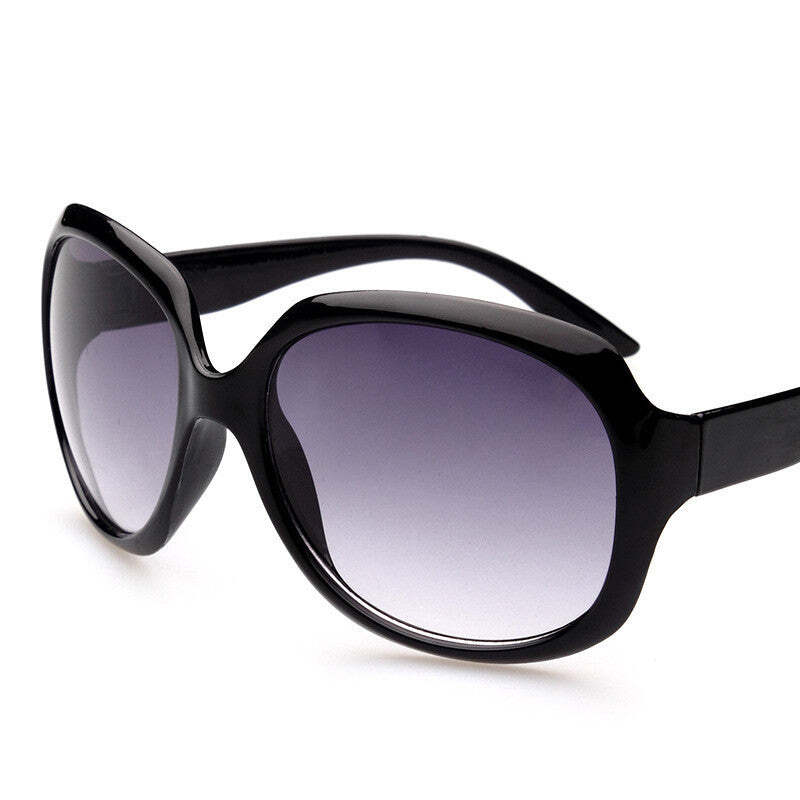 Classic ladies sunglasses