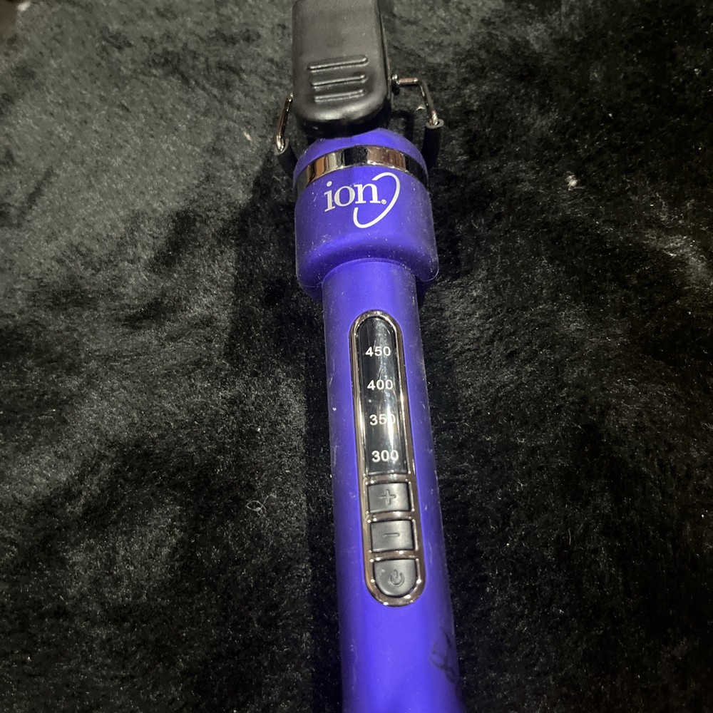 Titanium 3/4 Inch Ionic Curling Iron Heats to 450°F for Salon-Worthy Styles