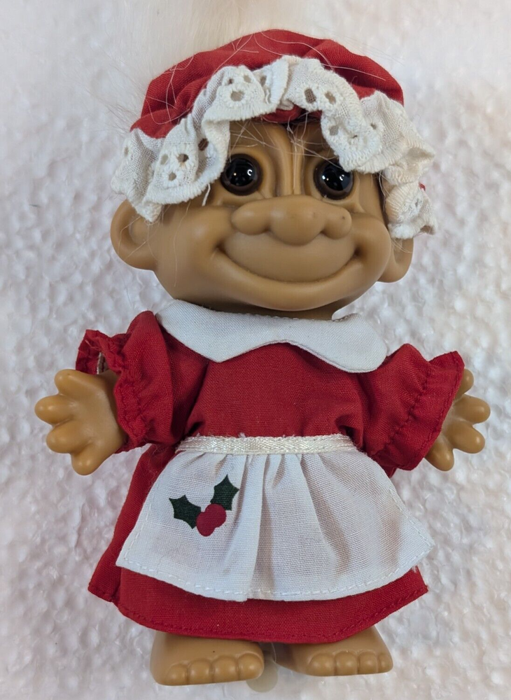 Russ Berrie Troll Mrs Claus 5