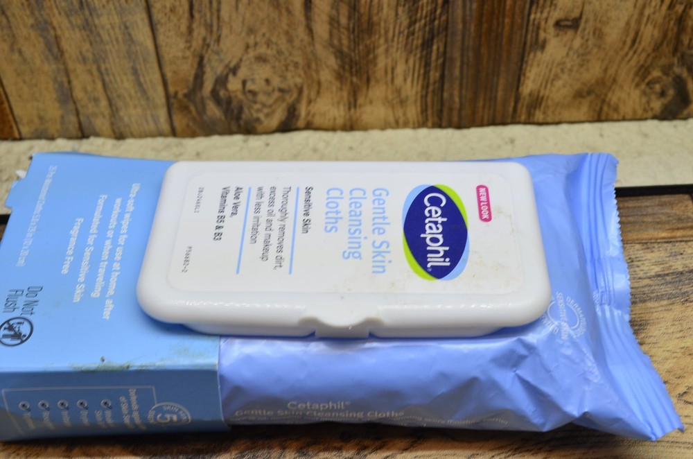 CETAPHIL Gentle Skin Cleansing Cloths Wipes 25 Pre-Moistened Sensitive Skin