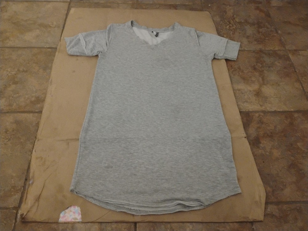 Women's Intimates Jacyn Smith  V-Neck Sleep Wear Size Large.