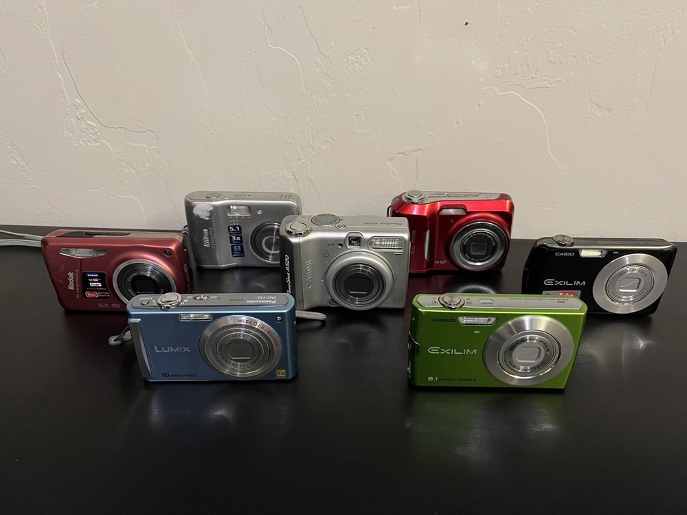 Lot Of 7 Digital Cameras: Canon, Nikon, Kodak, Lumix, & Casio - ALL SHOULD WORK!