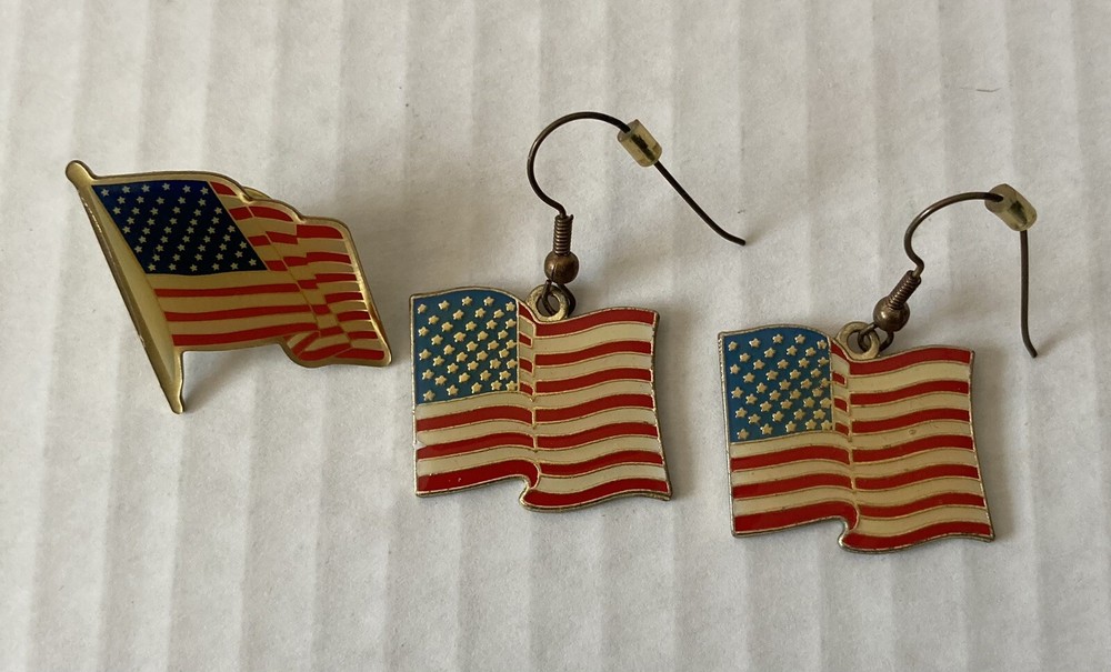 Klein Ent US Flag Earrings & Unbranded Flag Pin VTG Patriotic USA Grandma Core