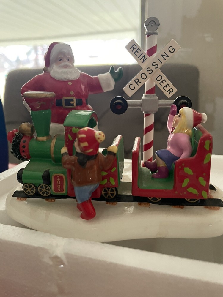 Dept 56 Santa Comes To Town 2007 Original Box #55428