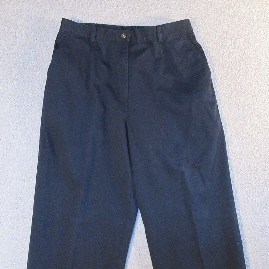 LL Bean Pants 12 Womens Chino Black Classic Fit Measures 30x29.5