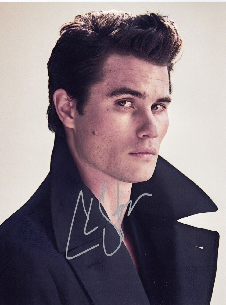 Chase Stokes Signed Auto 8 x 10  Photograph