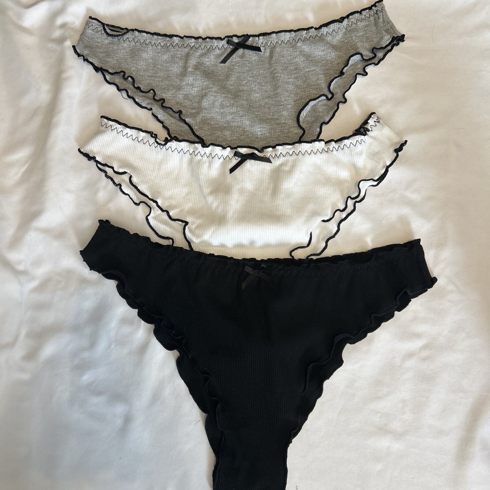 Skims Set Of 3 Size XL Viscose Lace Thong Size Black, Gray & White Underwear