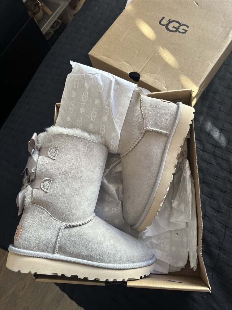 UGG Bailey Bow II Women's Boot - Gray, Size US6