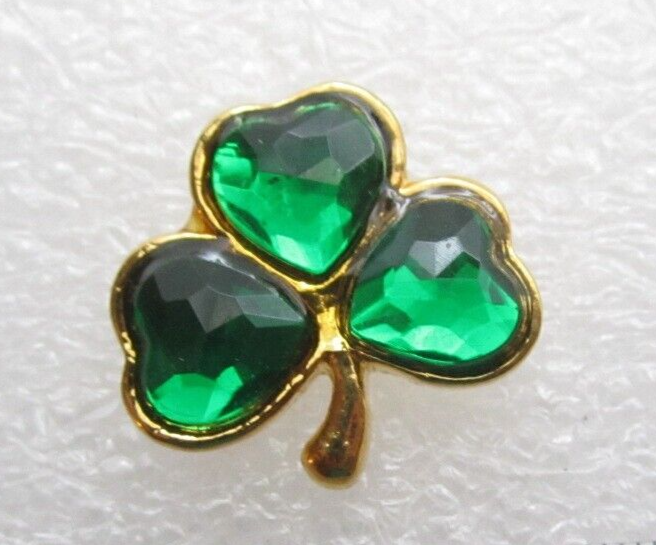 3 Clover Green Leaf Lapel Pin (D10)