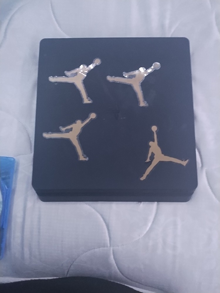 350GB PS4 Controller/God Of War Ragnarok /HDMI Cord And Power Cord