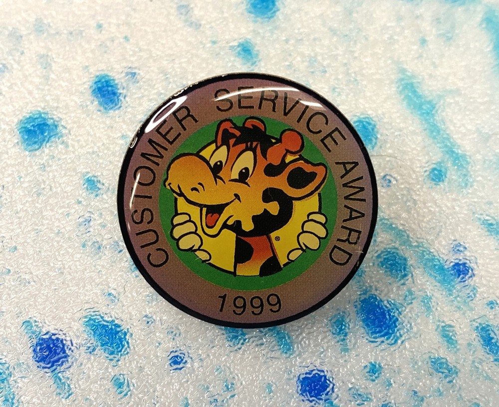Customer Service Award 1999 Toys R Us Enamel Pin Promotional Employee Badge-image