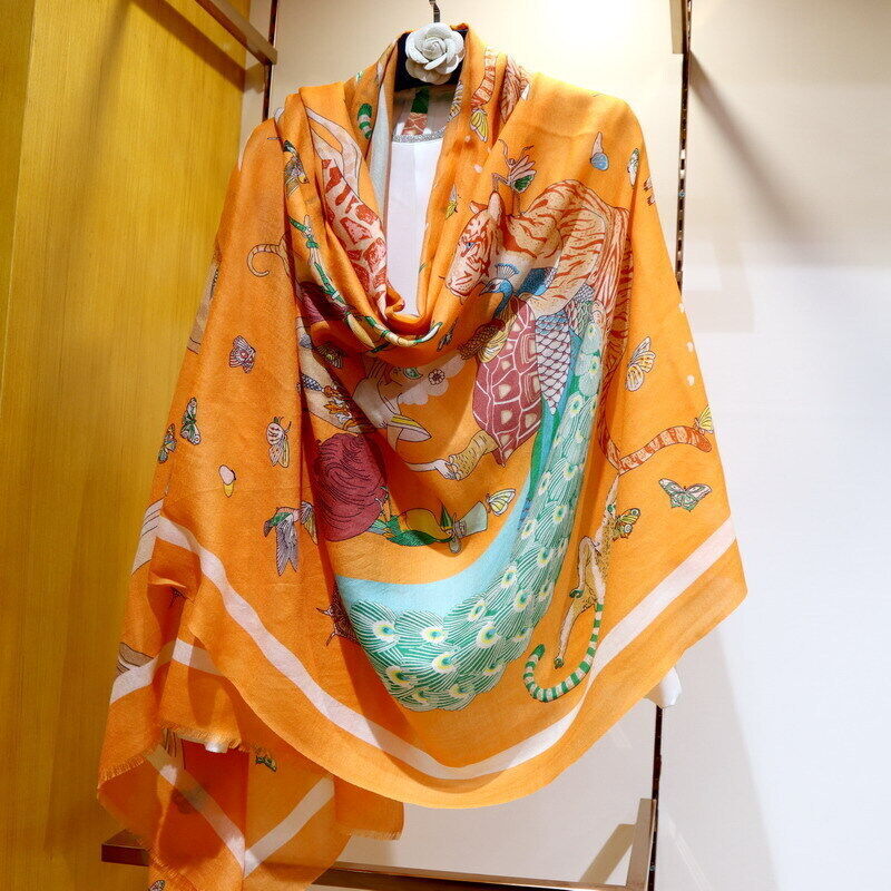 Pure Cashmere 300s Ring Scarf Wrap in Soft Circus Print 78x39 Inches