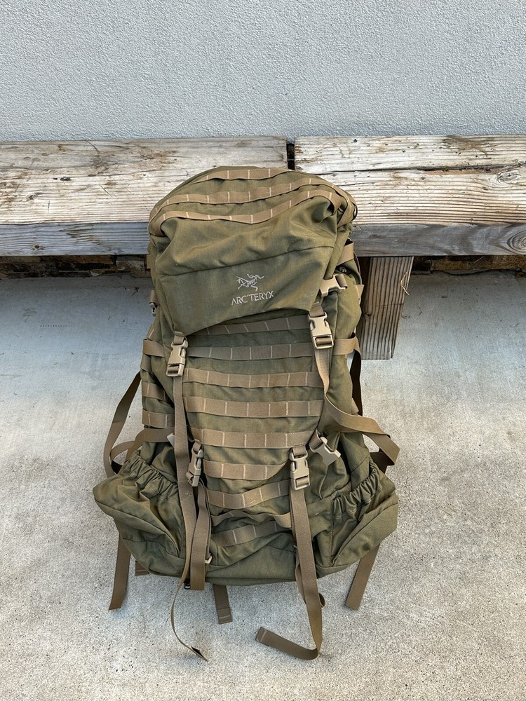Arcteryx LEAF Tango Pack. Size: Large. Used: Good Condition. Color: Olive Green