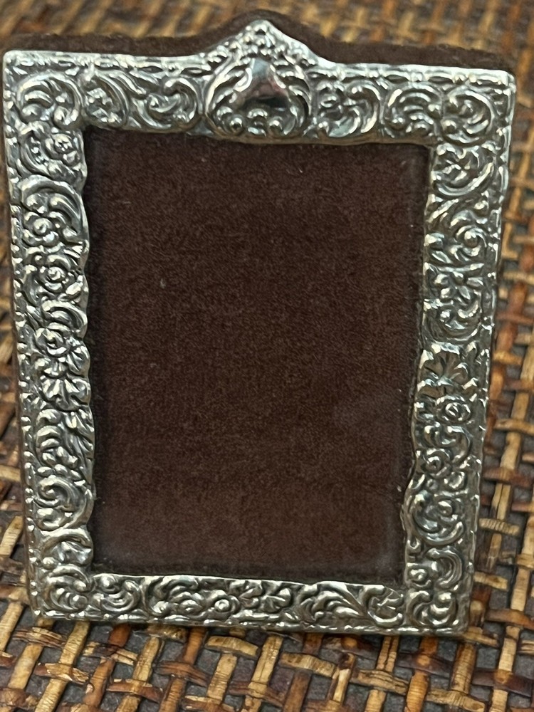 Vintage sterling silver hammered 2x3 picture frame