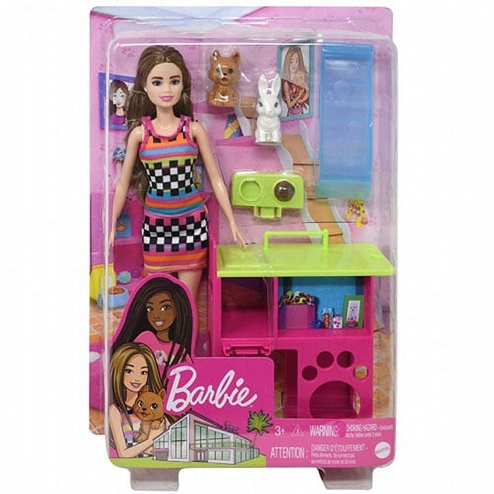Mattel - Barbie Doll - BARBIE & PETS PLAYSET (Brunette w/ Checkered Dress,...