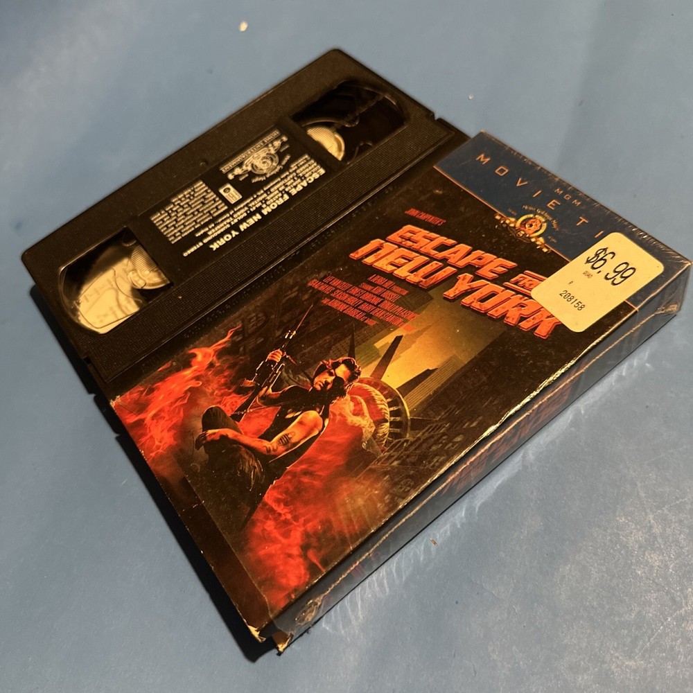 Escape from New York (VHS 2000) 1981 John Carpenter Horror Action RARE CULT NM