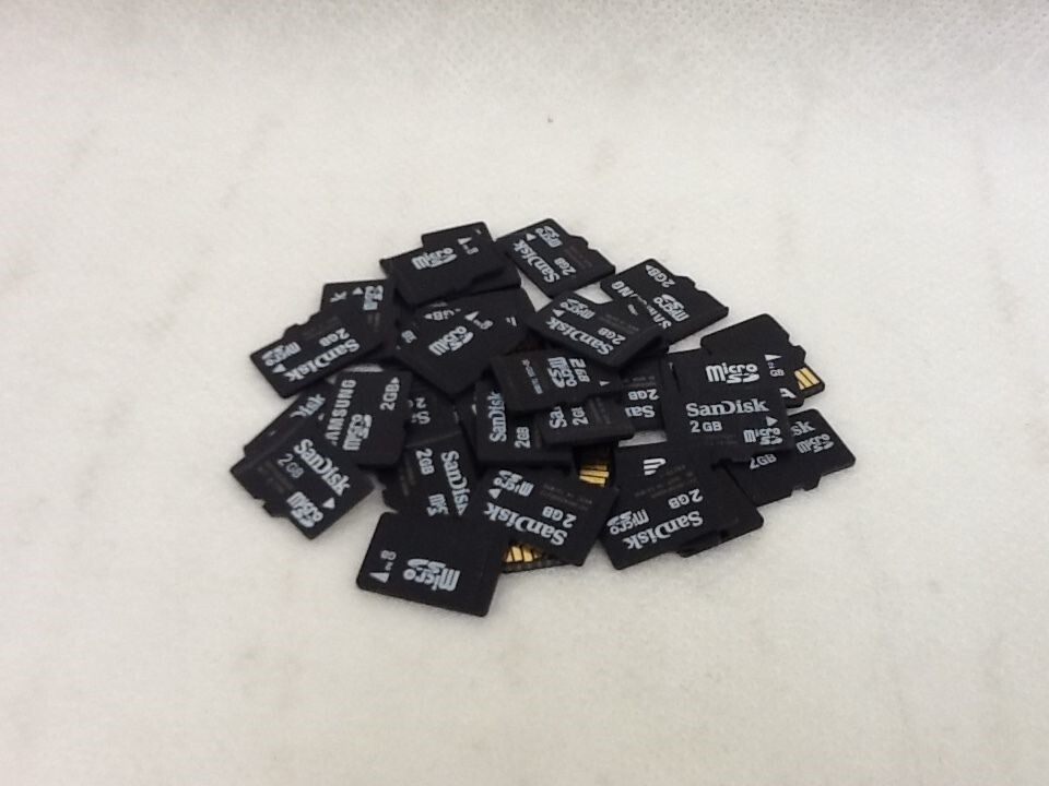 Lot of 100 Mixed 2GB MICRO SD SDHC Memory Cards Sandisk Kingston Toshiba 2 GB