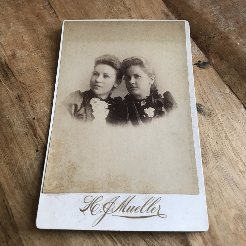 Vintage Rare 1890's Cabinet Card Portrait Victorian Women Black Dress Wisconsin