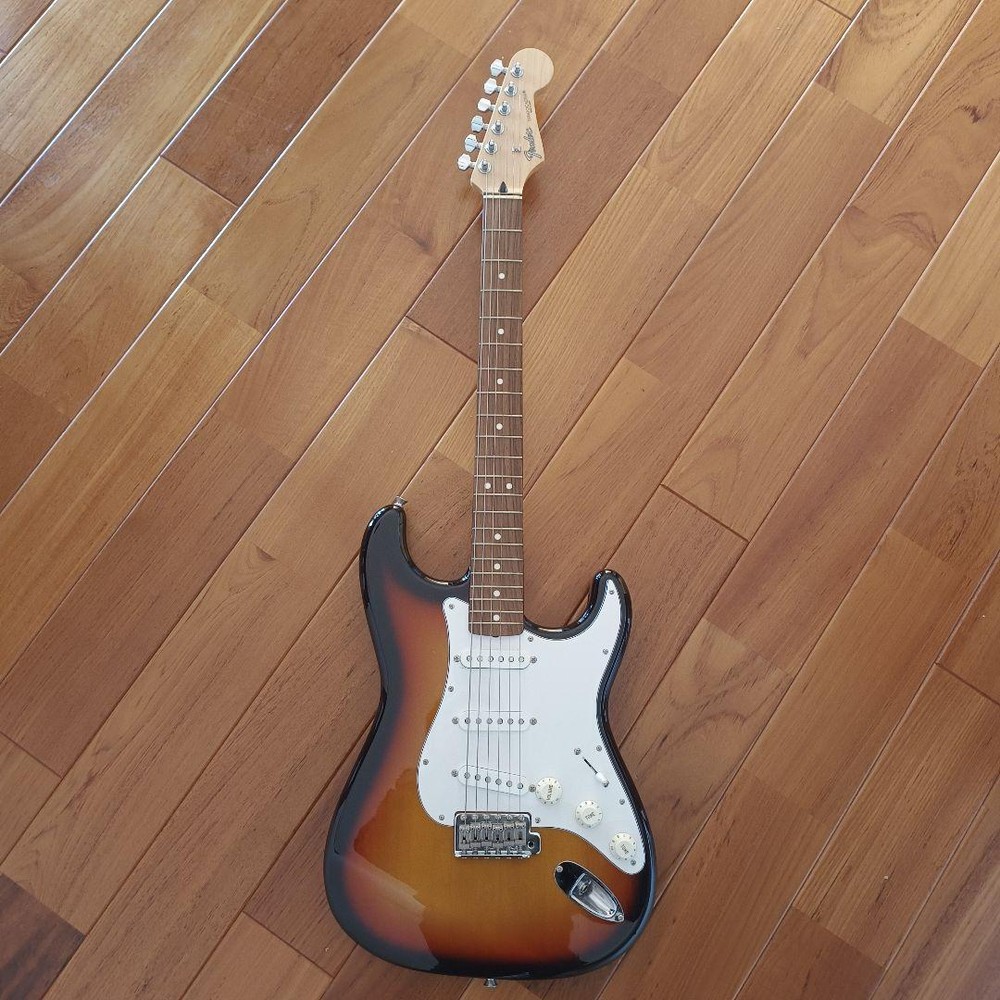 Fender Japan Electric Stratocaster  Guitar Safe Packing!