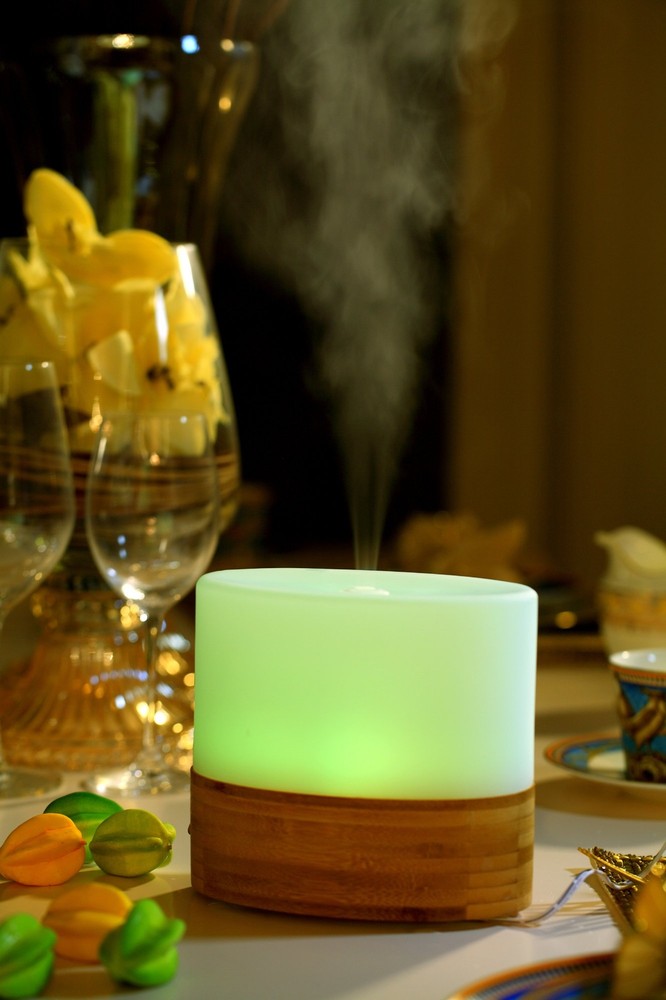 SA-070: Ultrasonic Aroma Diffuser/Humidifier with Base - Oval Shape 橢圓