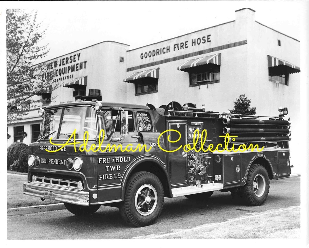 NJ4001 8x10 Fire Apparatus Photo Ford-Great Eastern Fire Pumper