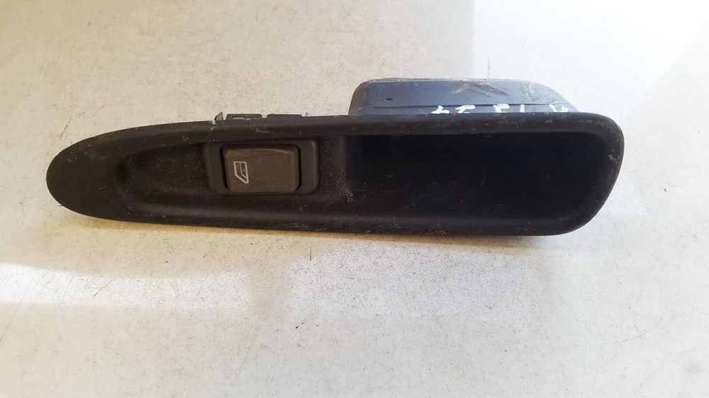 Volvo S40 1996 Power Window Control (Window Regulator Window Switch #770931-53