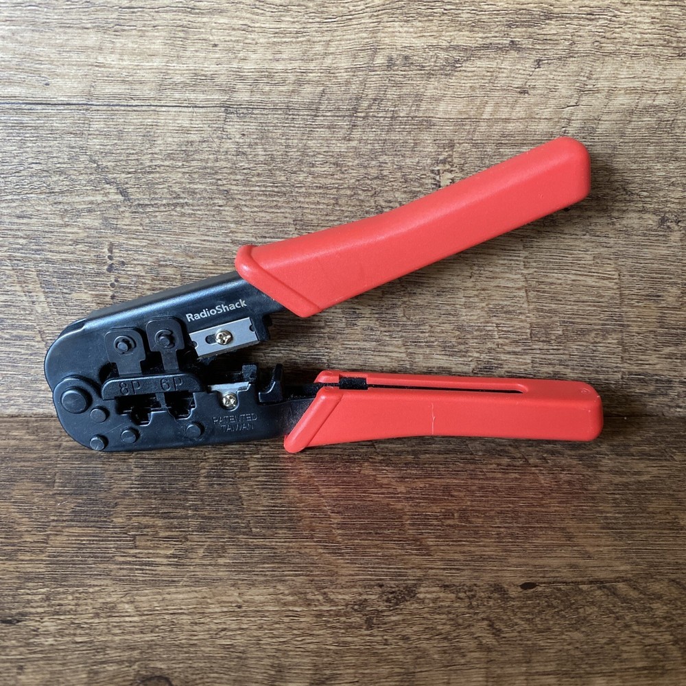 Radio Shack Professional Crimper 6P / 8P Wire Stripper Cutter Crimper - 2790405