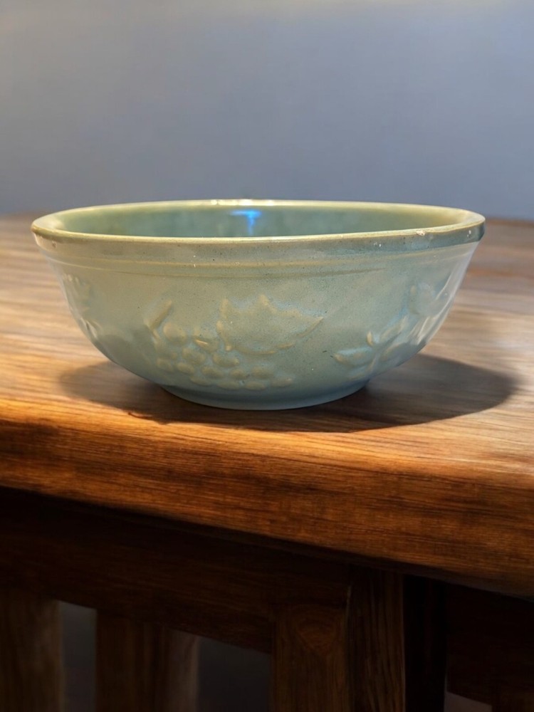 Vintage McCoy ? Fruit Harvest Sea Mist Green Mixing Serving Bowl 9