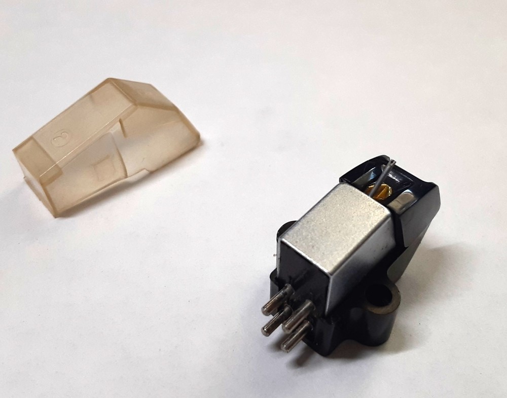 Pioneer PC-110 high-performance phono cartridge for turntable tonearms